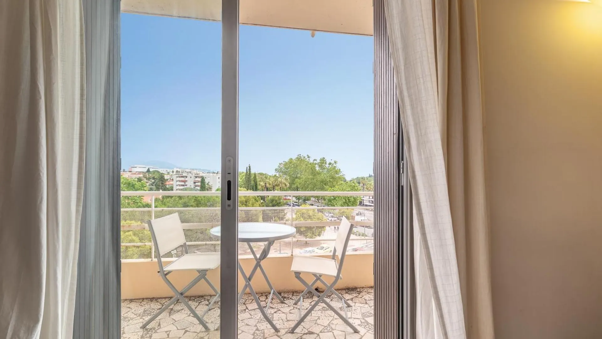Vue Mer, Terrasse, 5 Min Du Centre Antibes 0*,